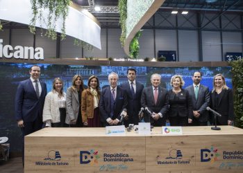 Grupo Puntacana, MAC Hotels y Banco BHD firman acuerdo para el desarrollo turístico de Uvero Alto