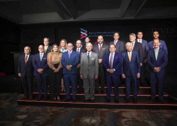 Aprueban primera oferta pública de acciones del país