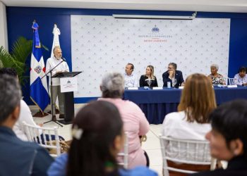 Firman acuerdo de comanejo del Sendero Ecológico y Arqueológico Padre Nuestro en el Parque Nacional Cotubanamá