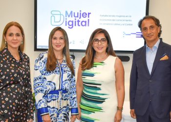 AFP Crecer y Junior Achievement Dominicana promueven la inclusión digital de las mujeres con becas en el área de tecnología