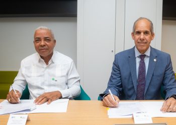 Jardín Botánico Nacional y AES Dominicana firman convenio en favor de la conservación de orquídea en extinción