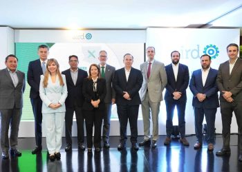 Instituciones y empresas firman convenio de autorregulación plástico PET