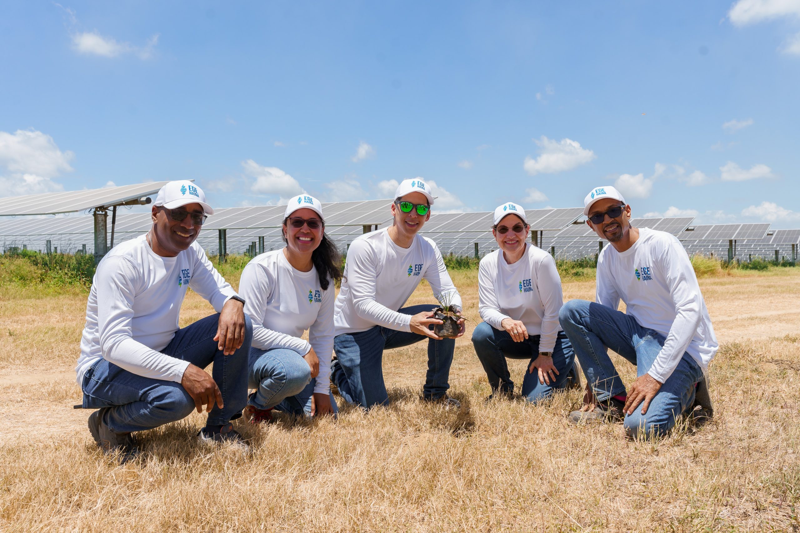 Jornada Reforestacion en Parque Esperanza